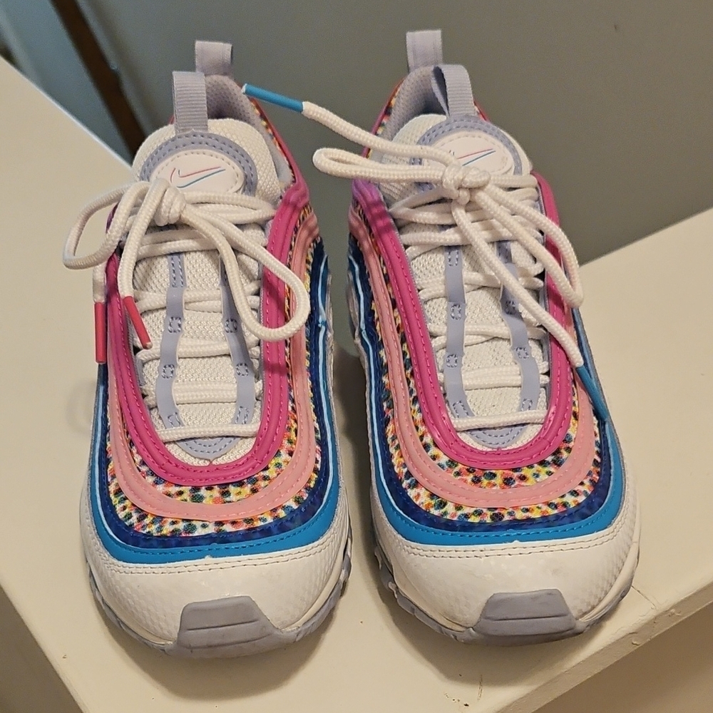 Nike Pink and Blue Sneakers Modern Chunky Design